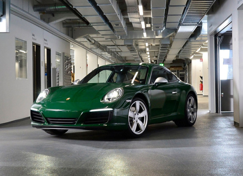 Изображение С конвейера сошло миллионное купе Porsche 911