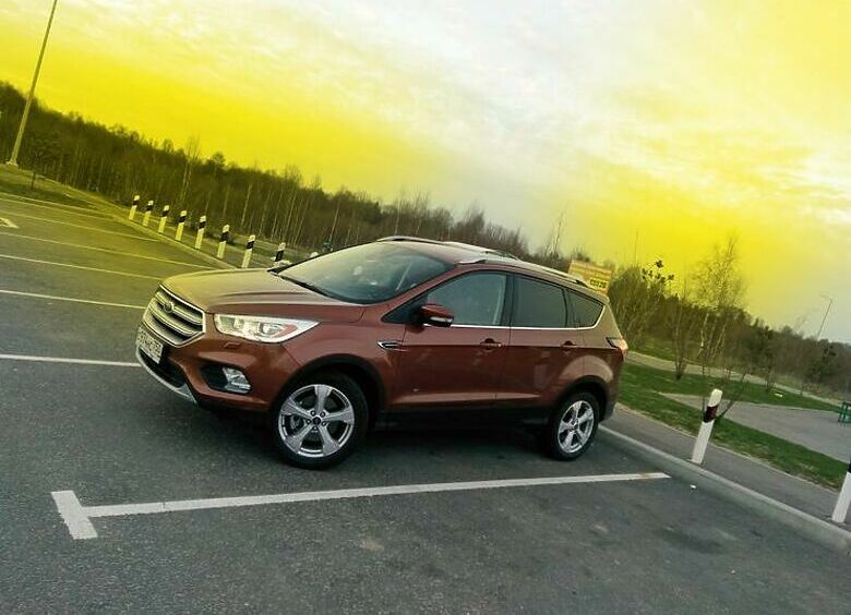 Изображение Шибко умный: тест-драйв обновленного кроссовера Ford Kuga