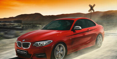 Стали известны цены обновленных BMW 1-er и BMW 2-er для России