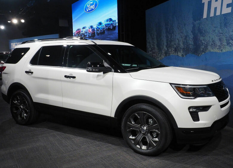 Изображение Ford представил обновленный Explorer