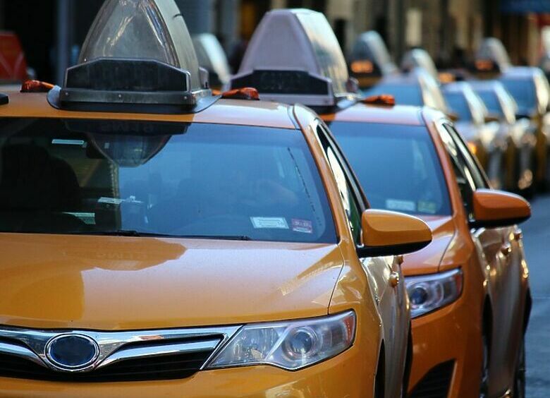 Изображение Какие автомобили выбирают таксисты в России