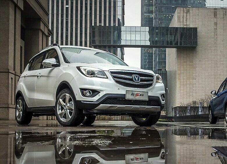 Изображение Стартовали продажи обновленного кроссовера Changan CS35