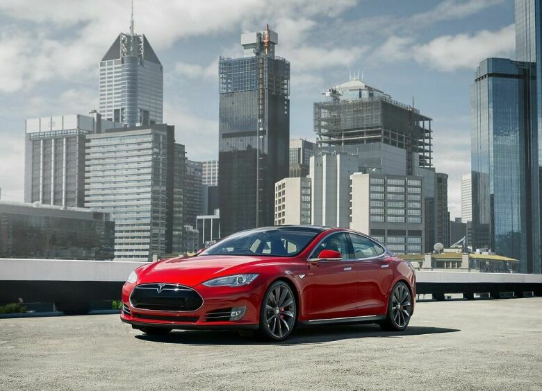 Изображение Tesla прекращает продажи самой дешевой Model S