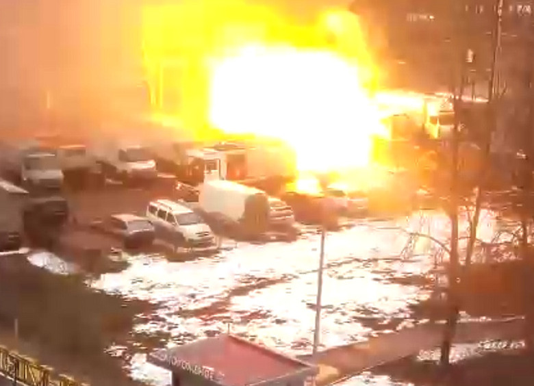 Изображение На севере Москвы взорвалась «Газель»: пострадало восемь машин