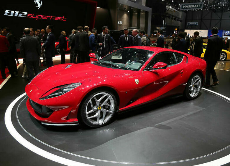 Изображение Ferrari выпустит новую модель, чтобы удержать клиентов