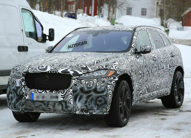 Изображение Jaguar F-Pace SVR проходит дорожные испытания