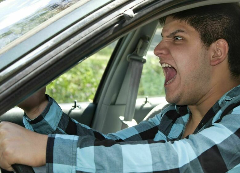 Изображение В России водители-мужчины попадают в аварии в 5,5 раз чаще, чем женщины