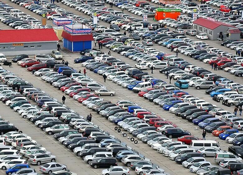 Изображение Больше четверти проданных в России машин стоит дороже 1,6 млн.