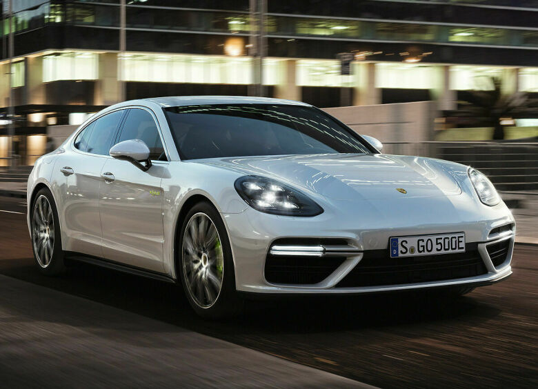 Изображение Porsche Panamera Turbo S E-Hybrid получил российский ценник