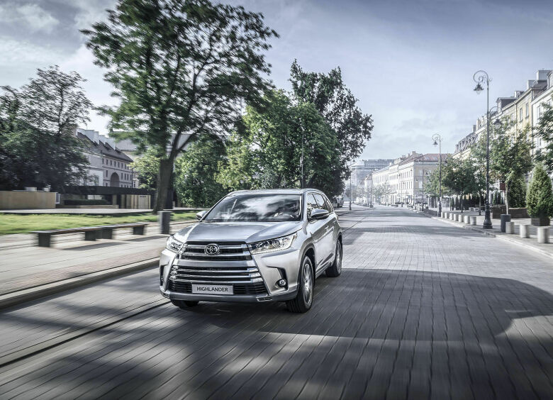 Изображение В России стартовали продажи обновленного Toyota Highlander, но покупать его не будут