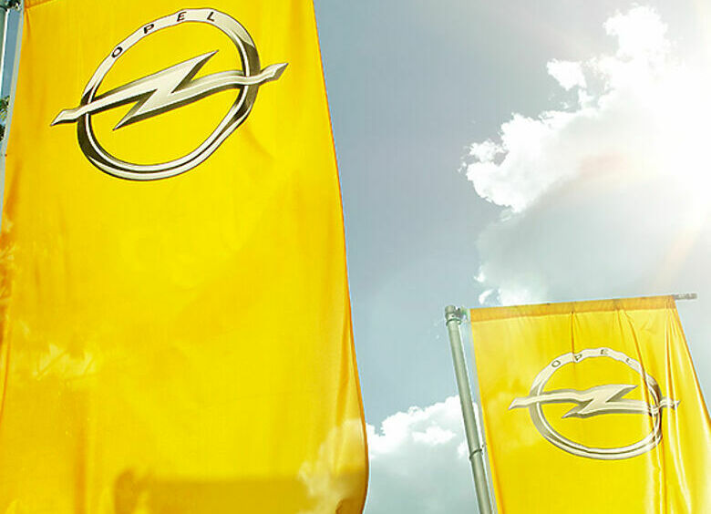 Изображение PSA Group планирует купить Opel