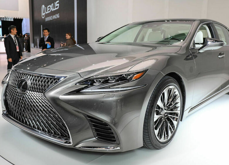 Изображение Lexus представит гибридную версию LS в марте