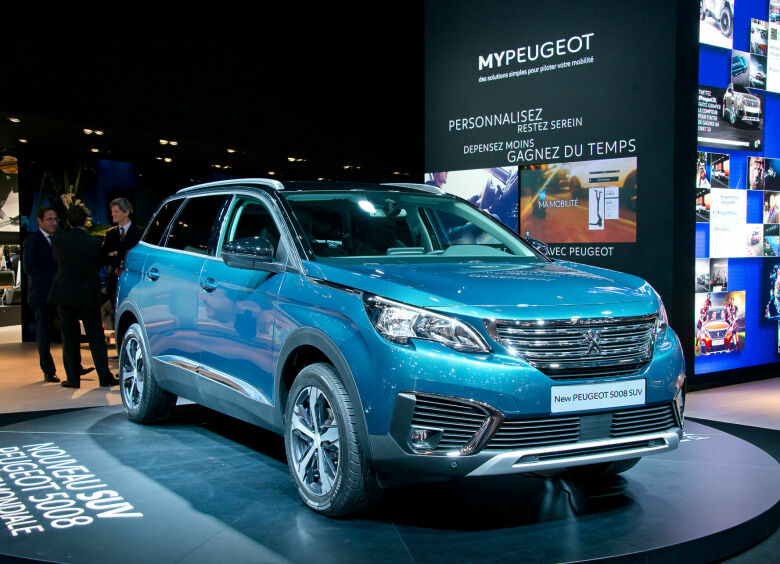 Изображение Официально представлен новый кроссовер Peugeot 5008