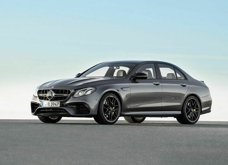 Изображение Новый Mercedes-AMG E 63 научился дрифтовать