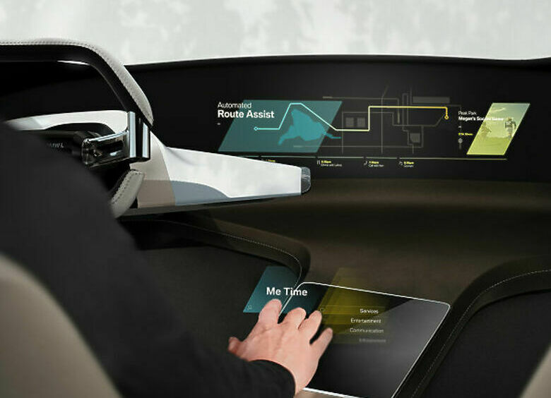Изображение BMW показала приборную панель будущего