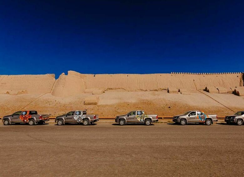 Изображение Трансазиатская экспедиция VW Amarok: буря в пустыне