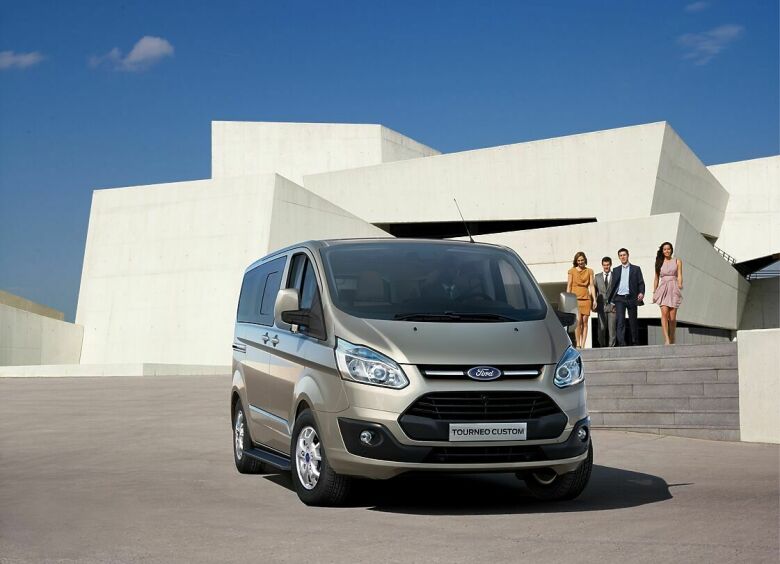 Изображение Ford Transit и Tourneo серии Custom возвращаются в Россию