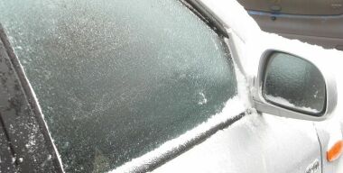 Как предотвратить обледенение лобового стекла в преддверии ледяного дождя