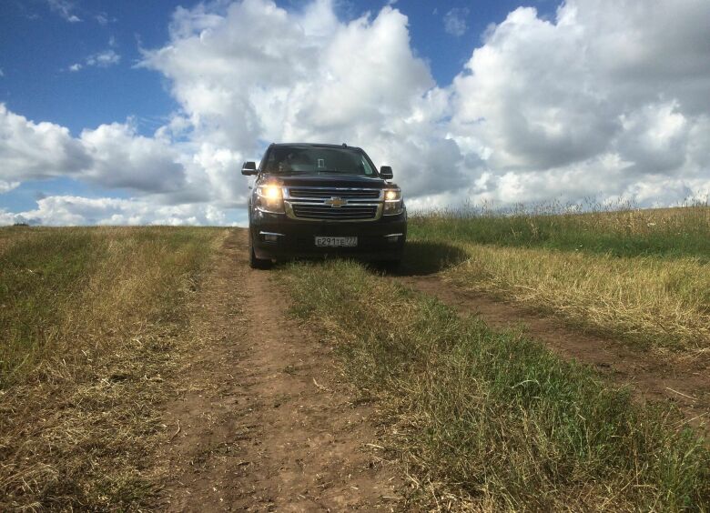 Изображение Chevrolet Tahoe: забудь про тахометр