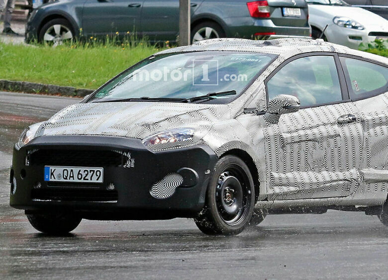 Изображение На тестах замечен трехдверный Ford Fiesta