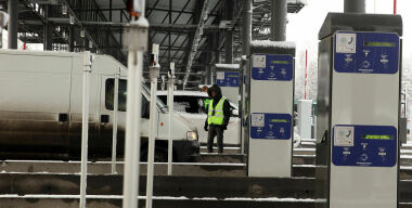 Власти собираются строить по 1000 км платных дорог в год