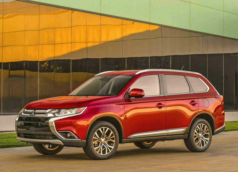 Изображение Mitsubishi Outlander можно купить на 40 000 рублей дешевле