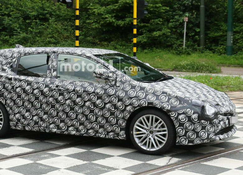 Изображение Новый Toyota Auris замечен на тестах