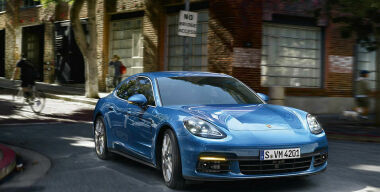 Объявлены цены на новый Porsche Panamera