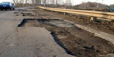 Штрафы увеличат в 10 раз за аварии из-за плохих дорог