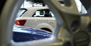 Авторынок России рухнул до уровня 2004 года