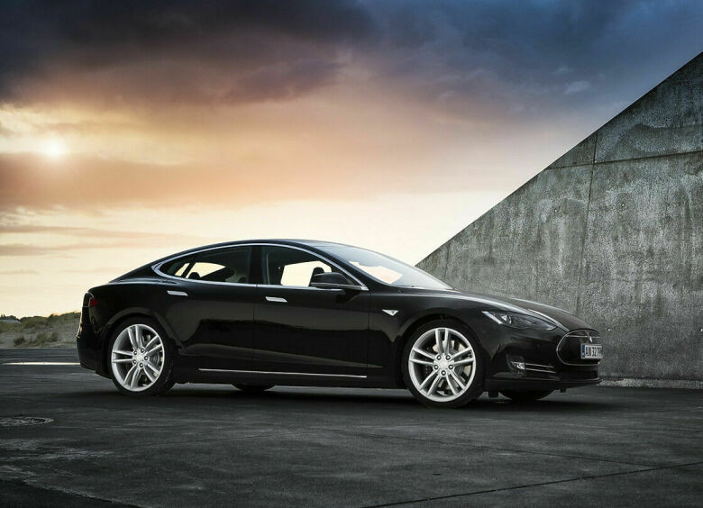 Изображение Продажи «бюджетного» электрокара Tesla Model III стартуют в 2017 году