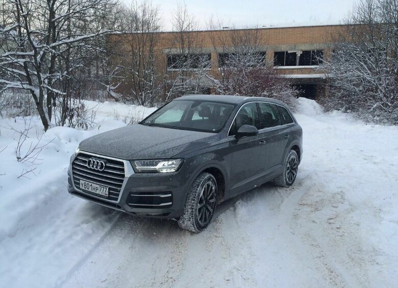 Изображение Audi Q7: вездеход легкового поведения