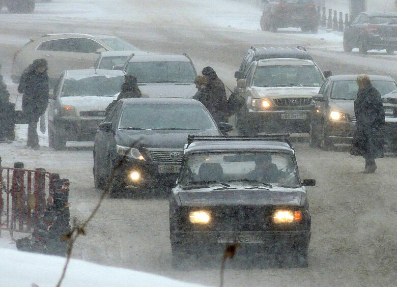 Изображение Почему никто не оставляет машину дома в непогоду