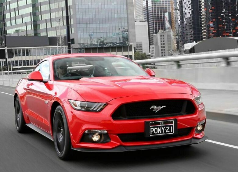 Изображение Ford Mustang – самый массовый и дешевый спорткар в мире