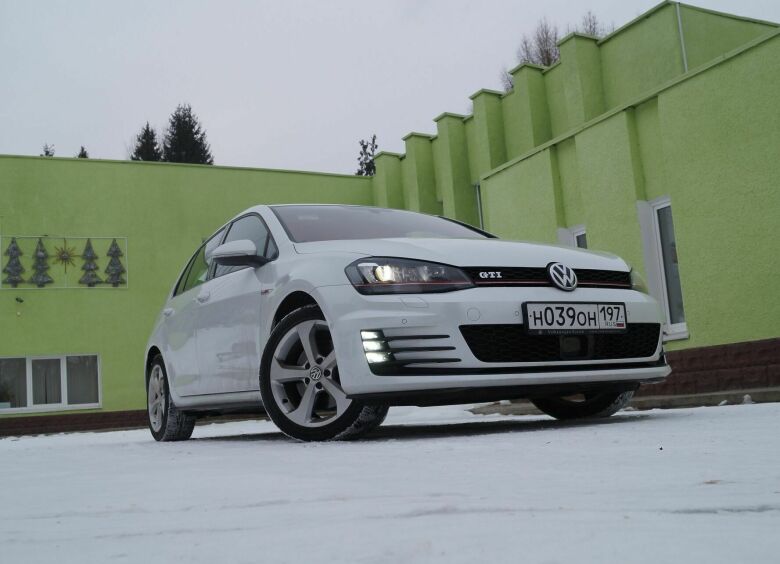 Изображение Тест-драйв Volkswagen Golf GTI: на три веселых буквы