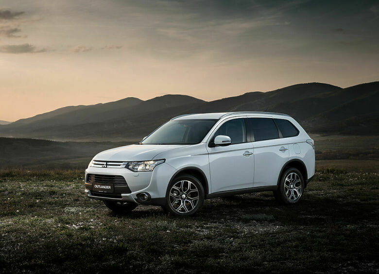 Изображение Mitsubishi Outlander и Pajero подпали под отзыв