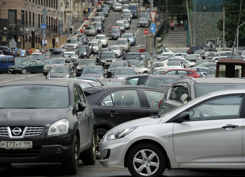 Изображение Почему Москва задыхается в пробках, или Каршеринг вместо дорог