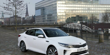 Стартовали российские продажи новой KIA Optima