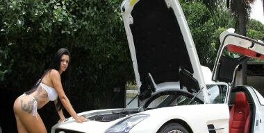 Новый Mercedes можно купить со скидкой в 2 400 000 рублей