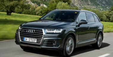 Audi Q7 теперь можно купить на 300 000 рублей дешевле