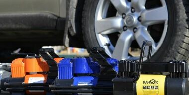 Автомобильный компрессор для кроссовера: один поршень хорошо, а два – лучше