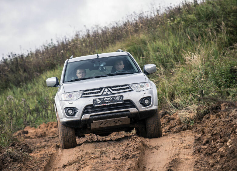 Изображение Mitsubishi Pajero Sport с производства снимать не будут