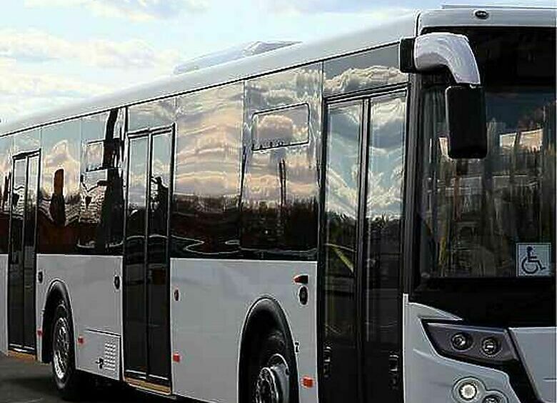 Изображение ЛиАЗ: автобус, который кланяется
