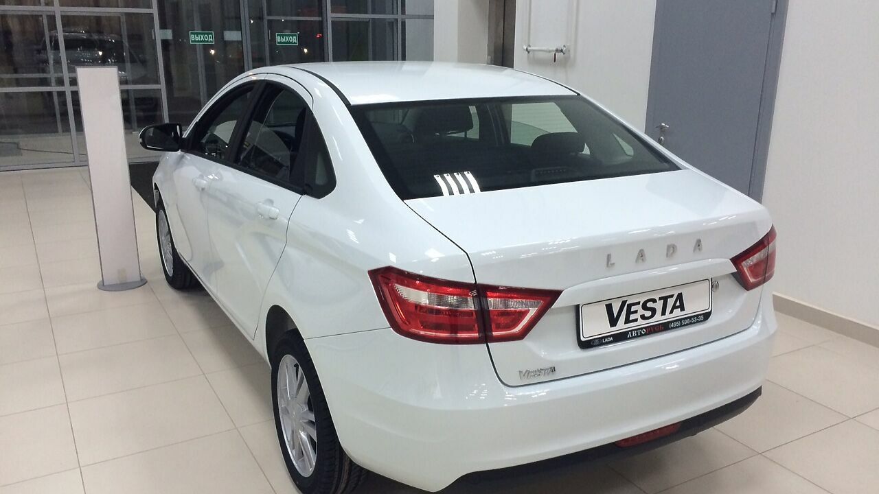 Причины, по которым россияне не хотят покупать LADA Vesta - АвтоВзгляд