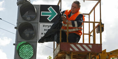 За поворот «вторым рядом» хотят наказывать камерами