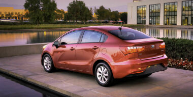 KIA удерживает лидерство по продажам среди иномарок