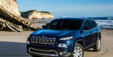 Тысячу Jeep Cherokee признали в России огнеопасными