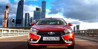 Чиновников пересаживают на LADA Vesta и XRAY