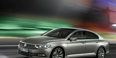 Базовый Volkswagen Passat подешевел на 40 000 рублей