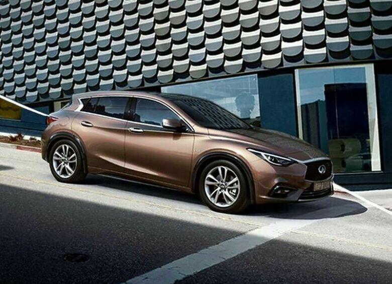 Изображение Infiniti Q30: плюс турбодизель